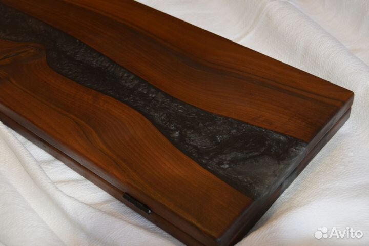 Нарды из массива дерева и эпоксидной смолы