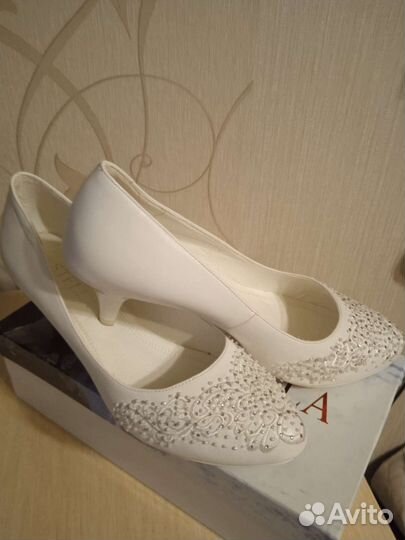 Туфли белые свадебные