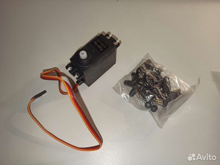 Сервопривод S3003 Arduino