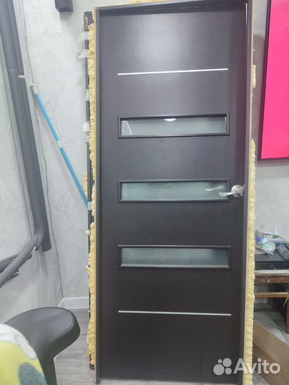Двери б/у межкомнатные