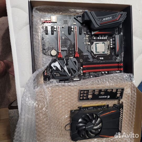 Z370 aorus gaming 3/Видеокарта gigabyte GeForce GT