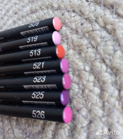 Косметика кико карандаш губ kiko новый