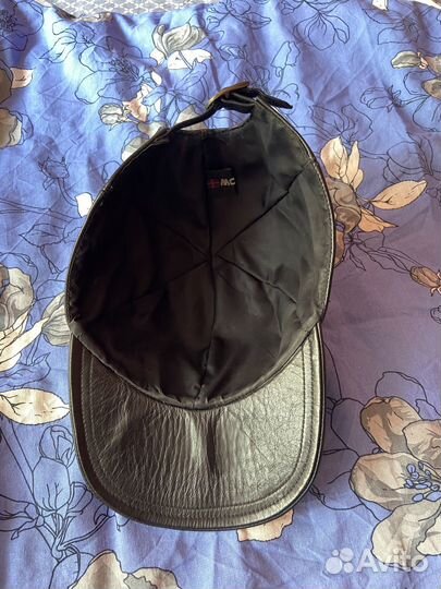 Кепка кожаная