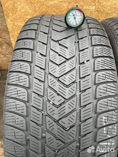 Pirelli Scorpion Winter 275/45 R21