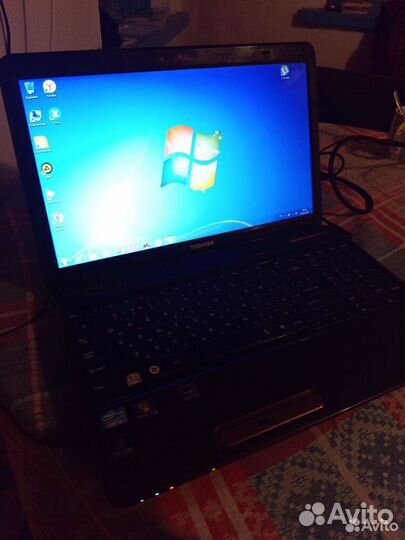 Ноутбук toshiba