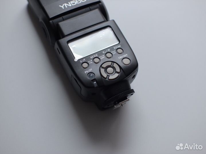 Вспышка Yongnuo YN560 III + синхронизатор
