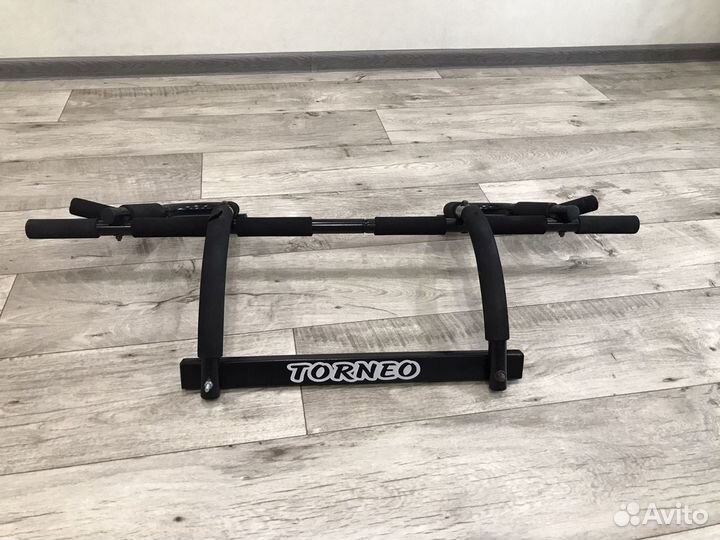 Турник в дверной проем Torneo