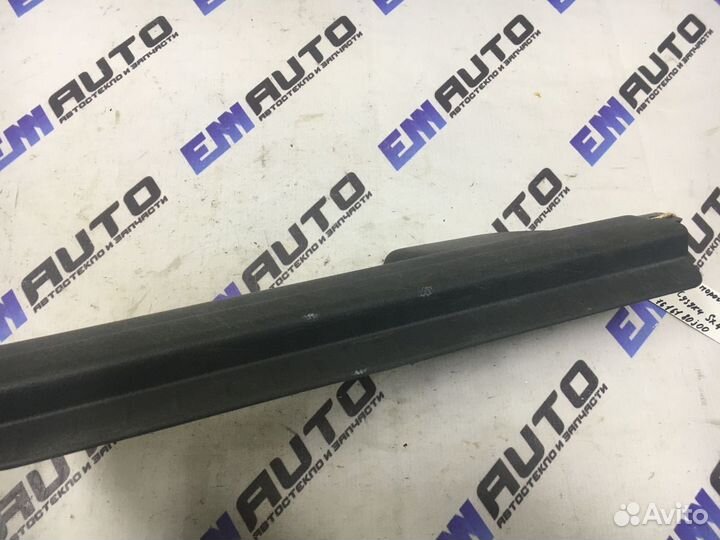 Накладка порога передняя левая Сузуки SX4