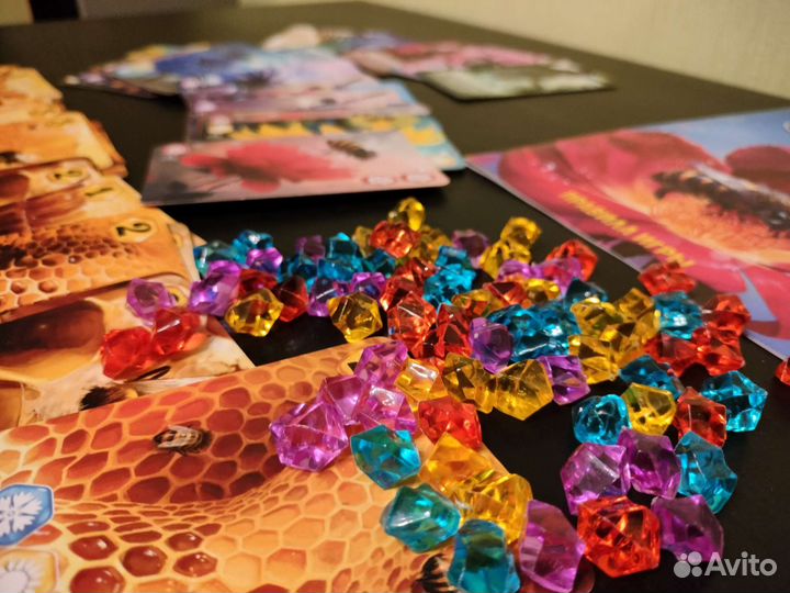 Пчёлы, тайное королевство