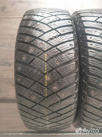 Goodyear Ultragrip Ice Arctic 205/55 R16 94T