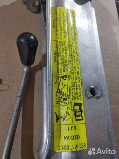Домкрат автомобильный (оригинал) Audi/MB