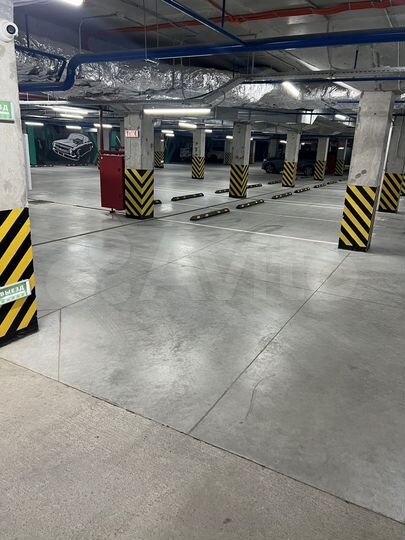 Машиноместо, 18 м²