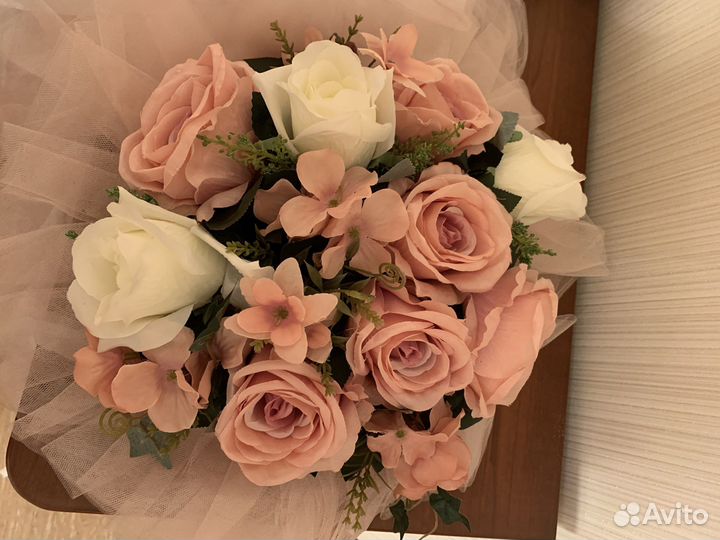 Свадебные кольца на машину