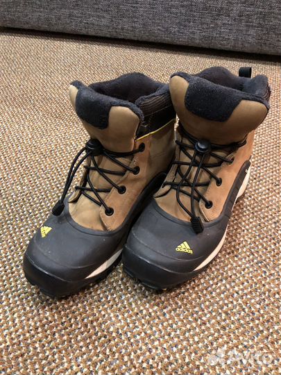 Ботинки adidas 38р