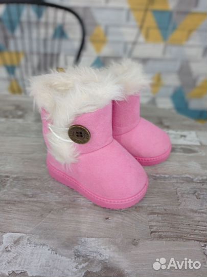 Уги, ботиночки для девочки, новые