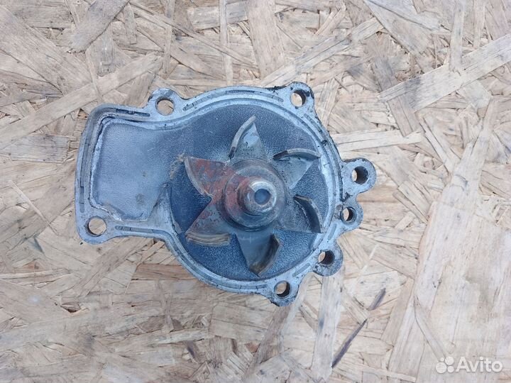 Помпа водяная Nissan