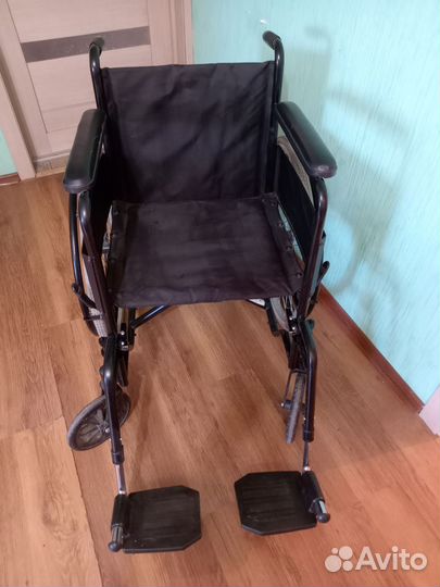 Инвалидная коляска