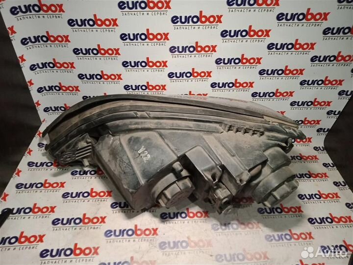 Фара правая Kia Sorento 2002-2009