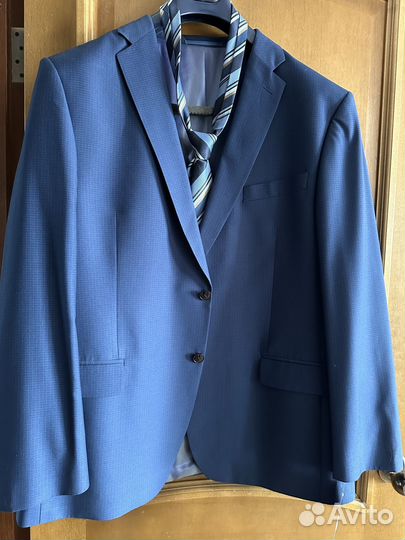 Пиджак новый truvor