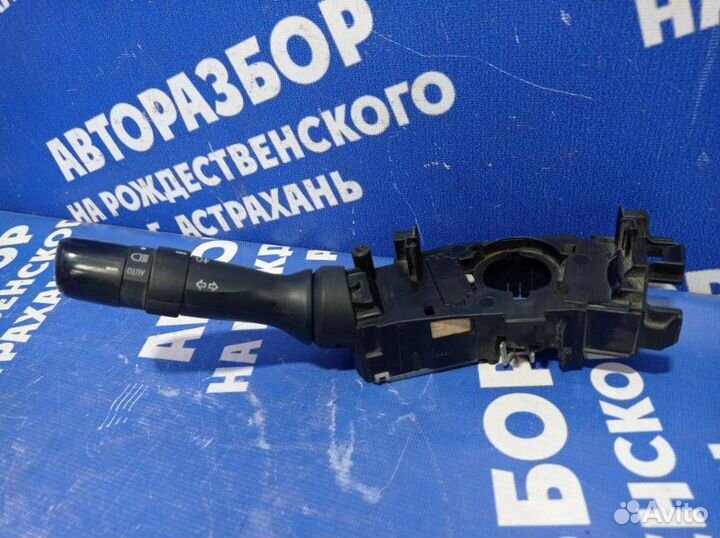 Переключатель поворотов Toyota Harrier кроссовер