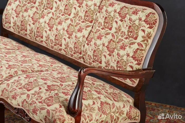 Диванчик винтажный