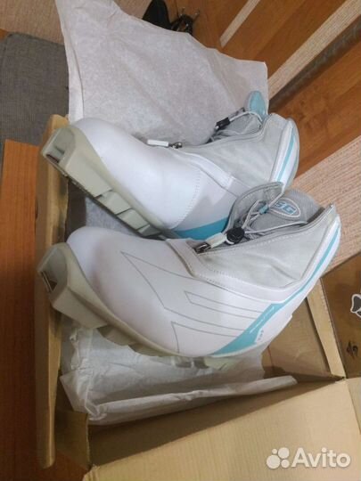 Беговые лыжи