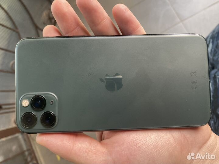 iPhone 11 Pro Max, 64 ГБ