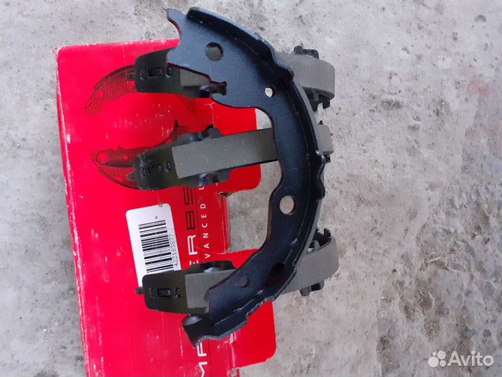 Задние колодки ручника Nissan Qashqai