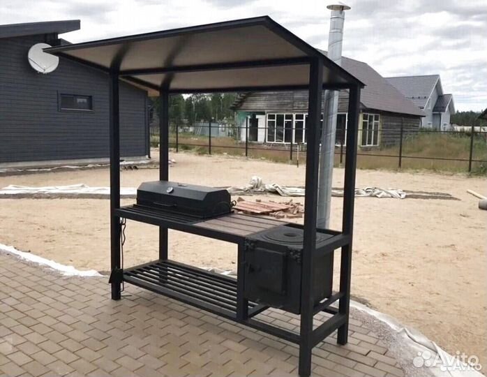 Мангал с крышей