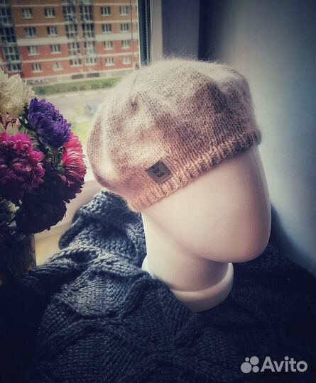 Берет вязаный