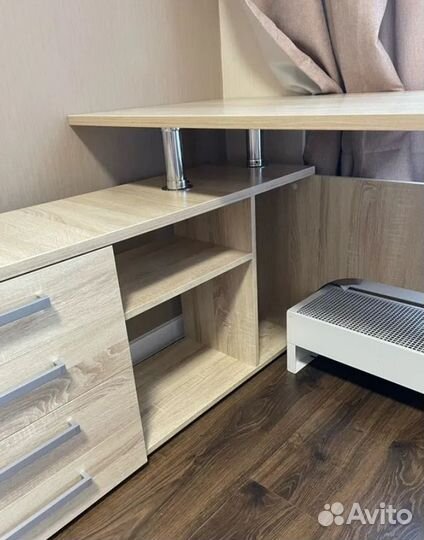 Стол компьютерный Алькор