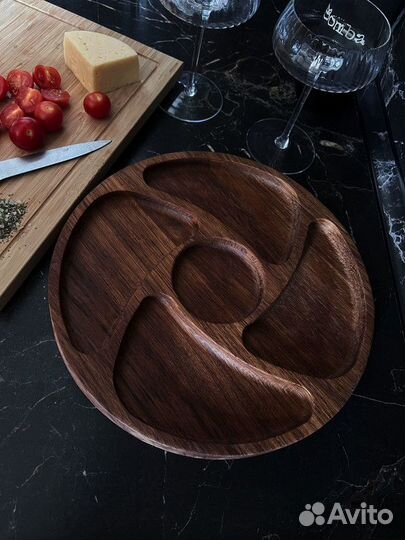 Менажница для подачи закусок