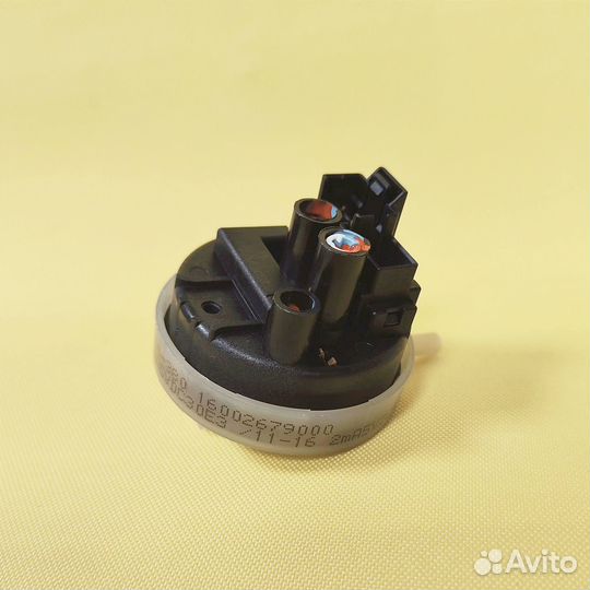 Датчик уровня воды прессостат Indesit Ariston