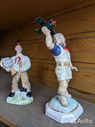 Статуэтки.Фарфор.