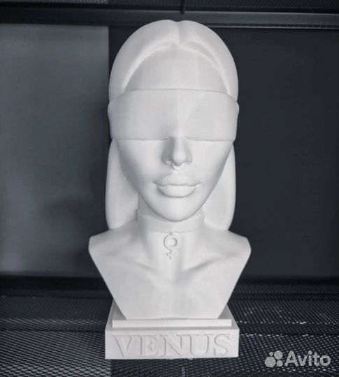 Бюст, декор для дома