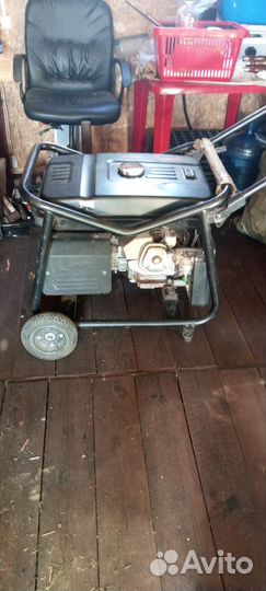 Бензогенератор бу 7,5 Квт