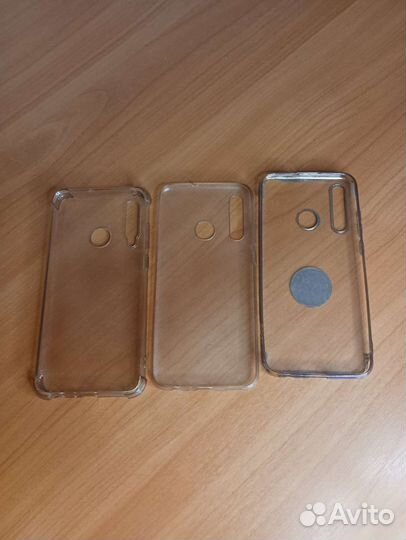 3 чехла для телефона Honor 10i