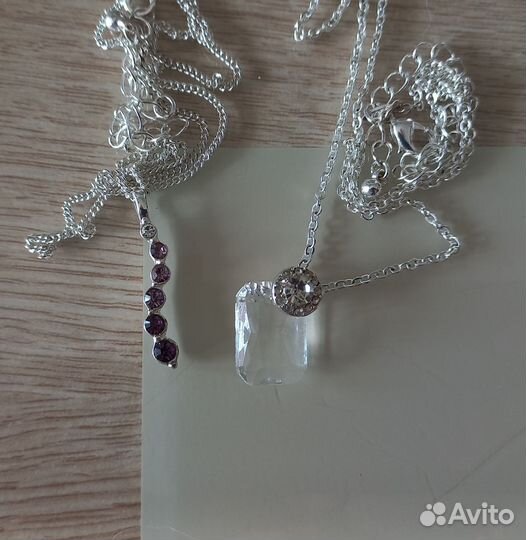 Бижутерия avon. Цена за оба колье