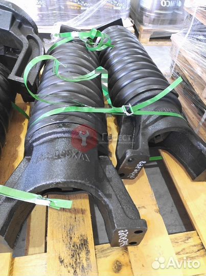 Натяжитель цепи Hitachi ZX350LC-5B