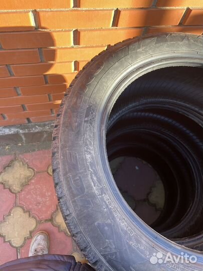 Pirelli Ice Zero 235/55 R18