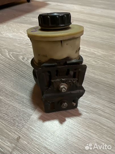 Бачок гур Renault Scenic-1