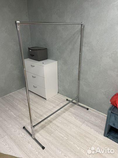 Вешалка напольная