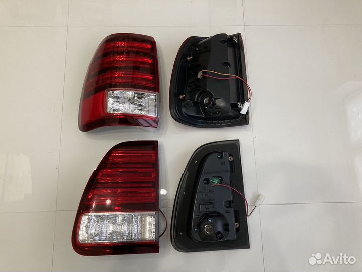 Фонарь задний (1шт в крыло) Lexus LX470 2005-2007