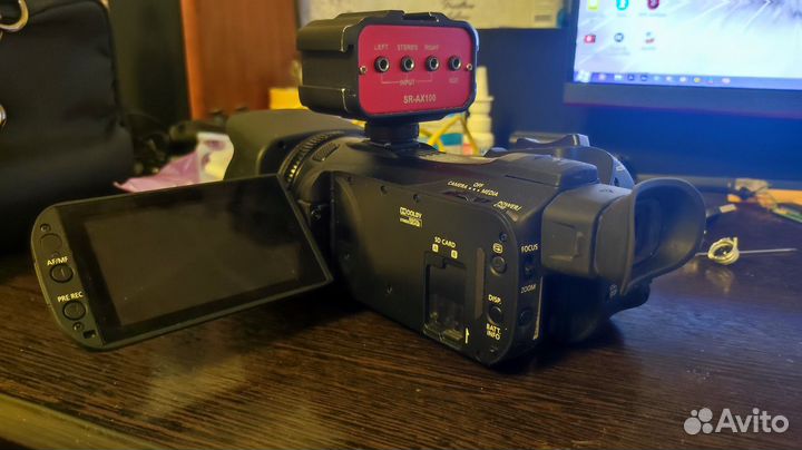 Видео камера HF G30