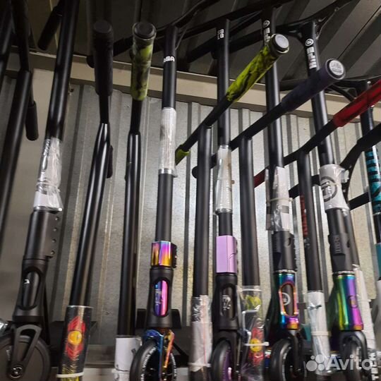 Трюковой самокат Vokul Saga