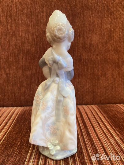 Lladro Статуэтка фарфор 4841 Валенсианка