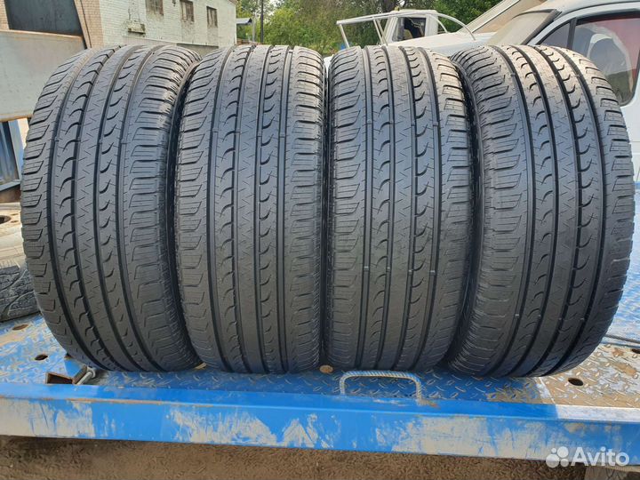 Goodyear EfficientGrip SUV 235/50 R19 99V