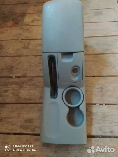 Mitsubishi L200 центральный подлокотник