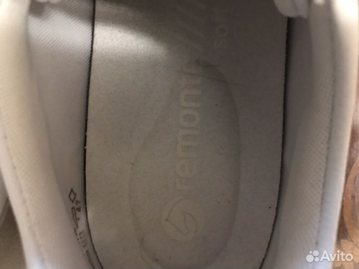 Кросовки Швейцария 39 натуральная кожа