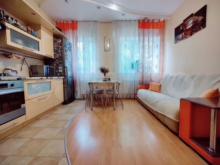 Таунхаус 73,4 м² на участке 1 сот.